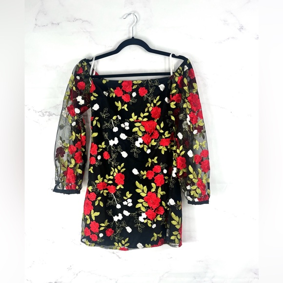 LOVERS + FRIENDS Bliss Off The Shoulder Dress - Picture 4 of 6